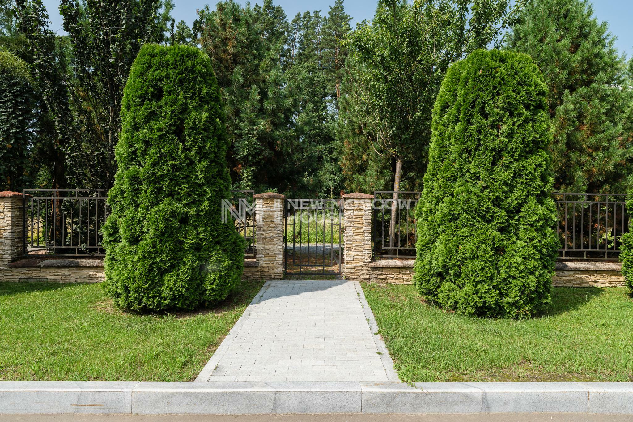 Участок 57.76 сот. в охраняемом поселке