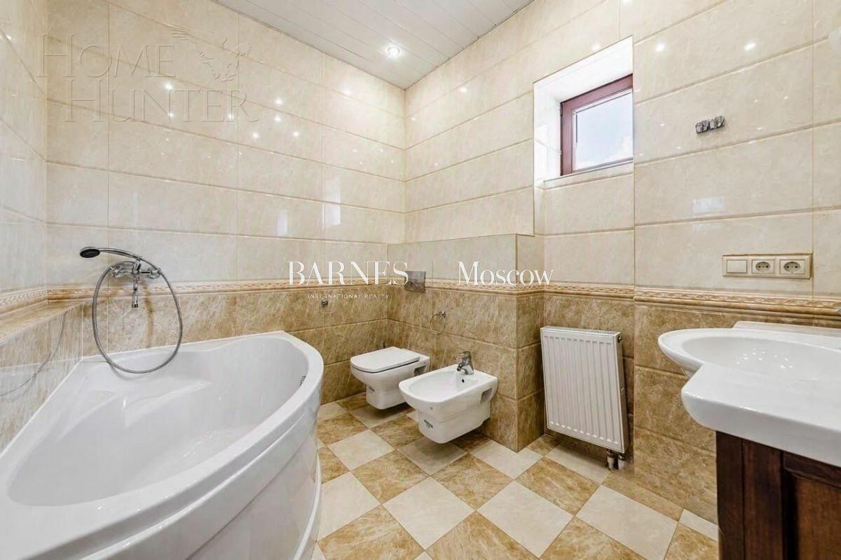 2-этажный коттедж 380 м² с отделкой