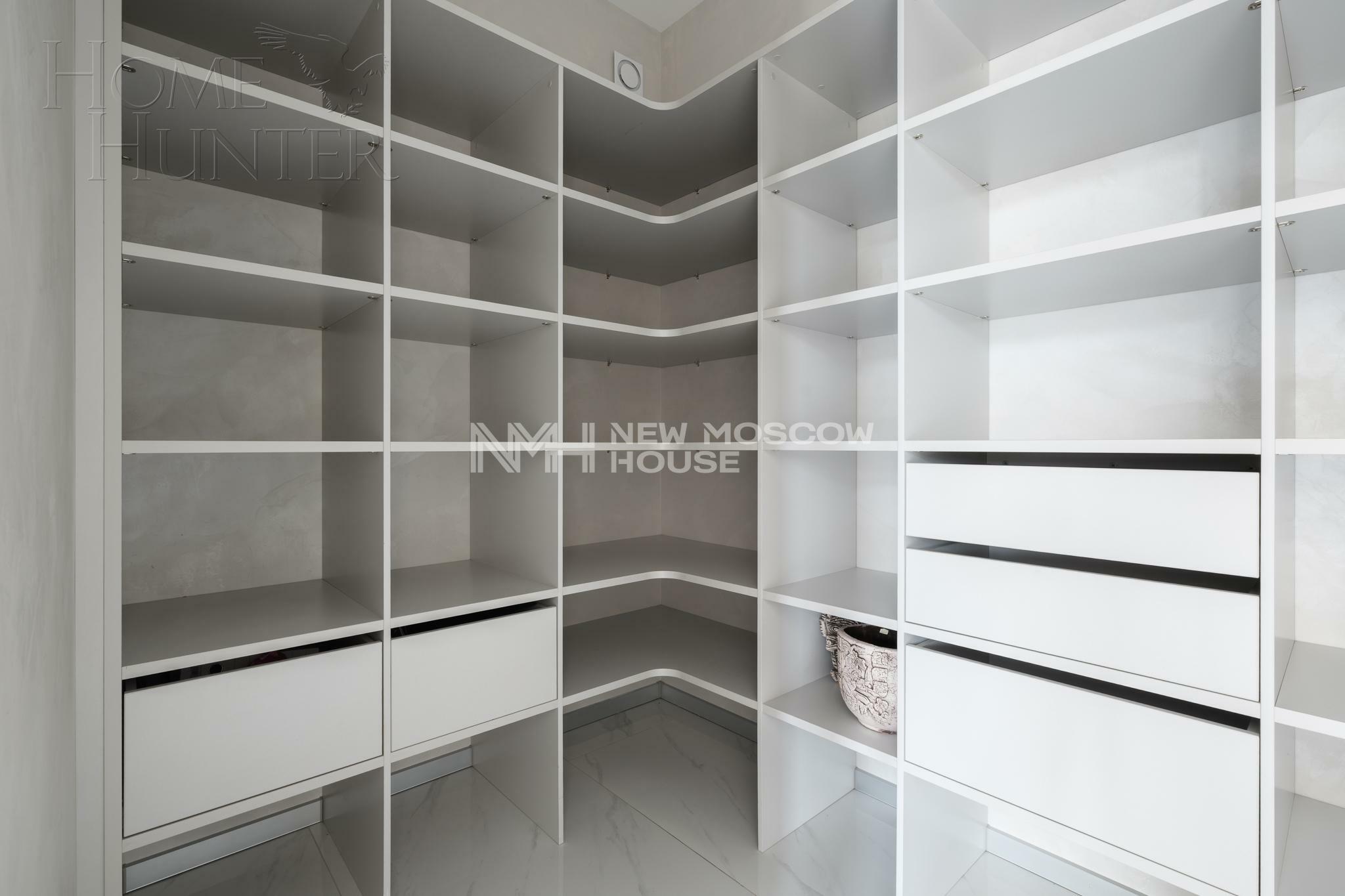 2-этажный коттедж 650 м² с отделкой