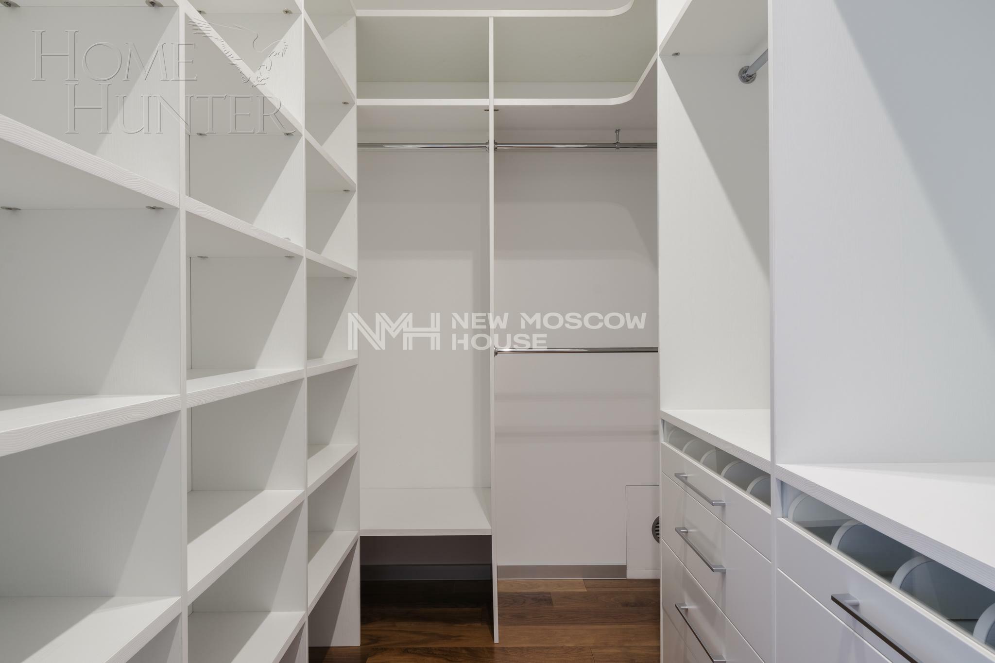 2-этажный коттедж 650 м² с отделкой