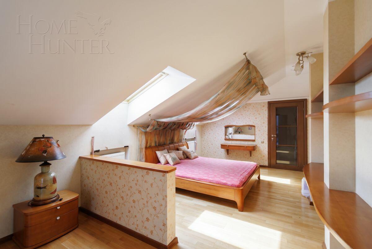 3-этажный коттедж 1 000 м² с отделкой