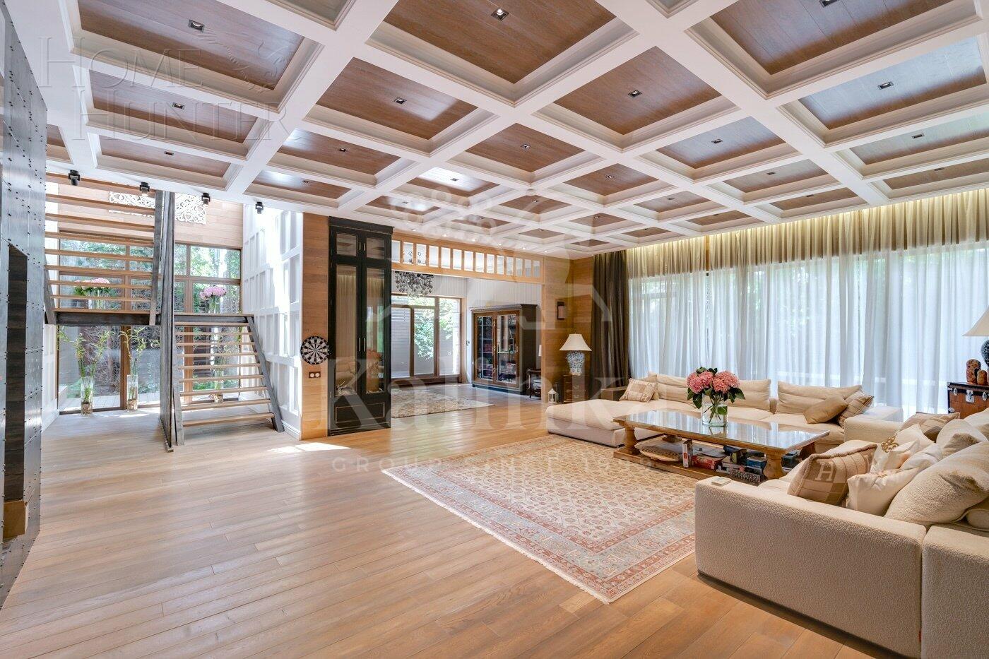 2-этажный коттедж 700 м² с отделкой