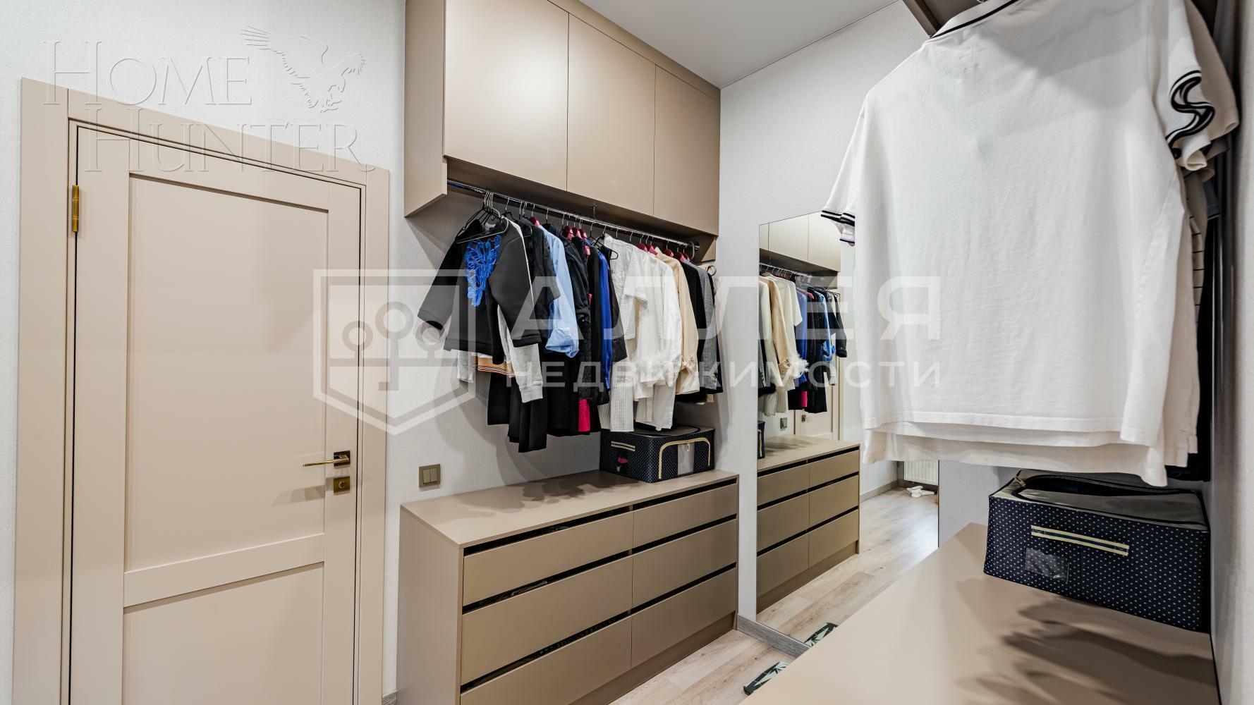 2-этажный коттедж 241 м² с отделкой