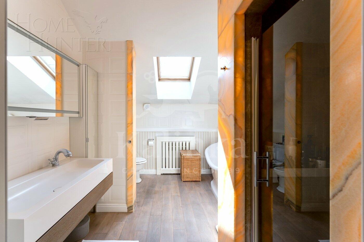 2-этажный коттедж 700 м² с отделкой