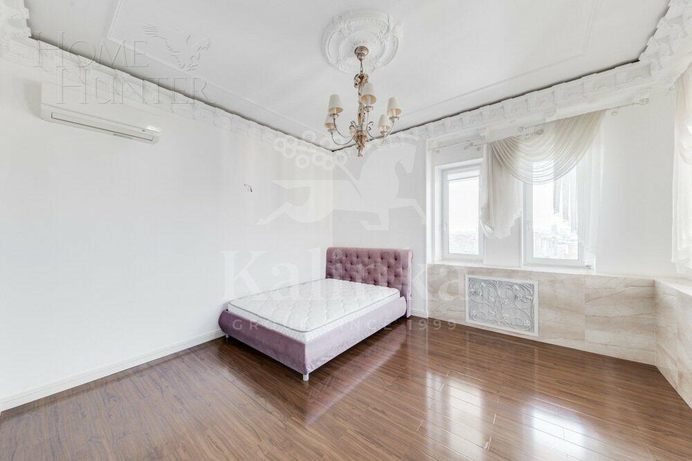 2-УРОВНЕВАЯ КВАРТИРА С ОТДЕЛКОЙ 242 М² НА 21 ЭТАЖЕ