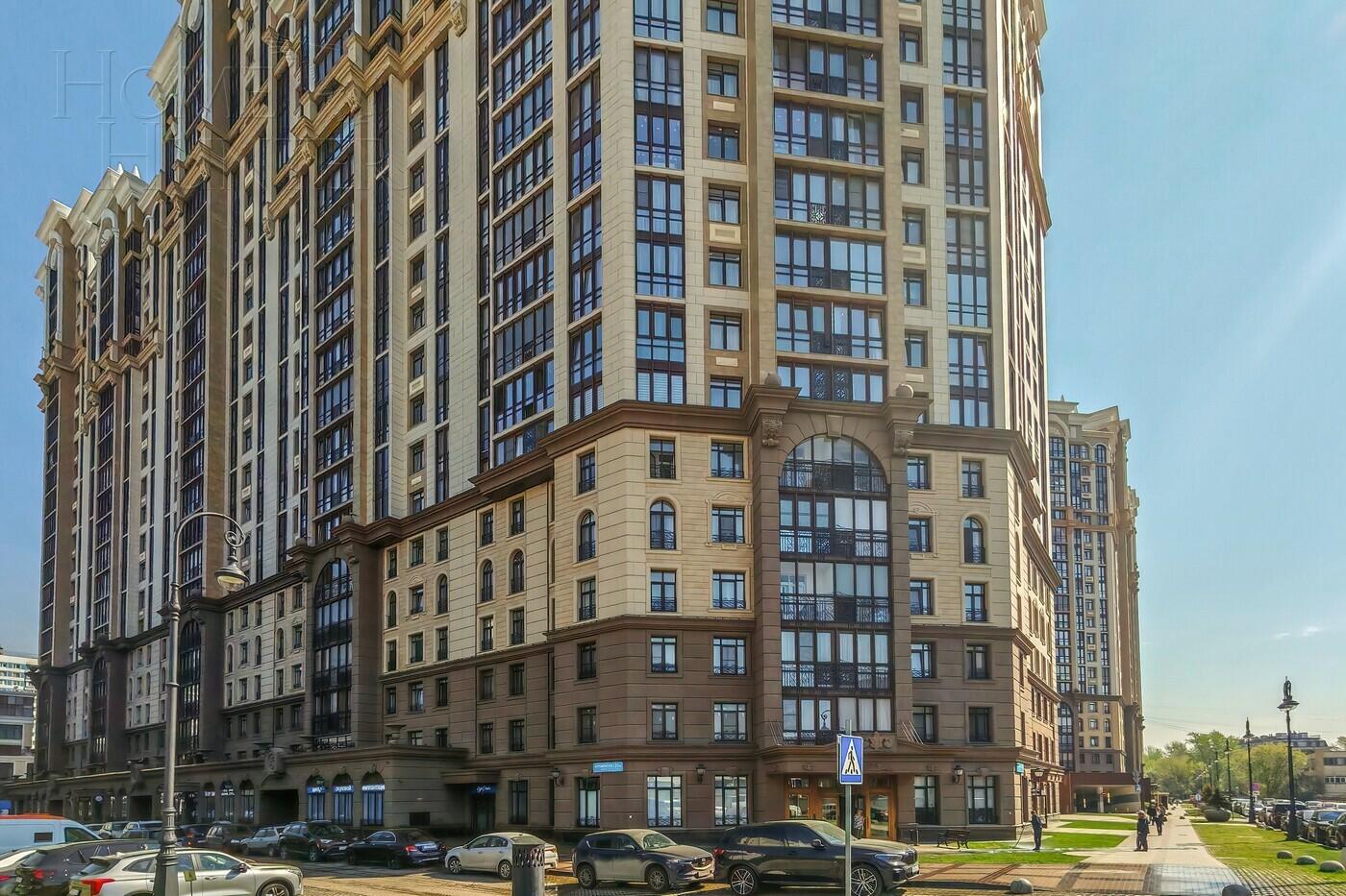 4-КОМН. КВАРТИРА С ОТДЕЛКОЙ 138 М² НА 18 ЭТАЖЕ