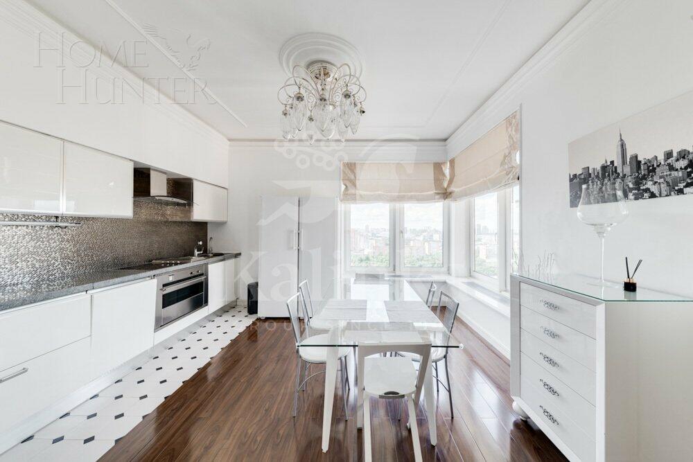 2-УРОВНЕВАЯ КВАРТИРА С ОТДЕЛКОЙ 242 М² НА 21 ЭТАЖЕ