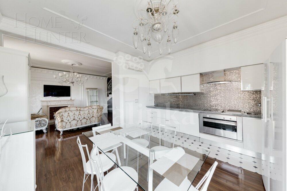 2-УРОВНЕВАЯ КВАРТИРА С ОТДЕЛКОЙ 242 М² НА 21 ЭТАЖЕ