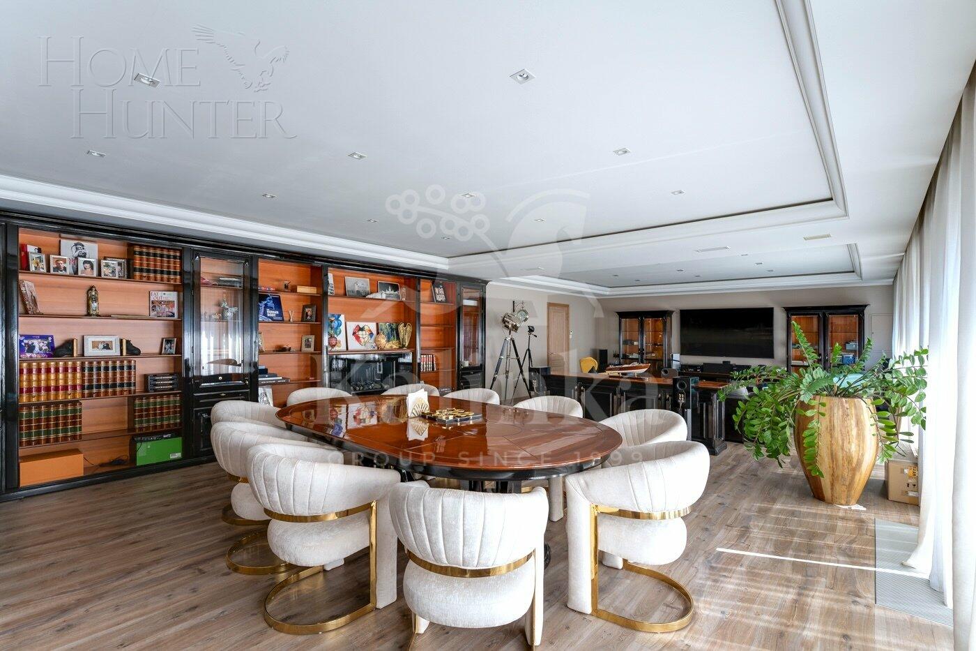 2-этажный коттедж 700 м² с отделкой