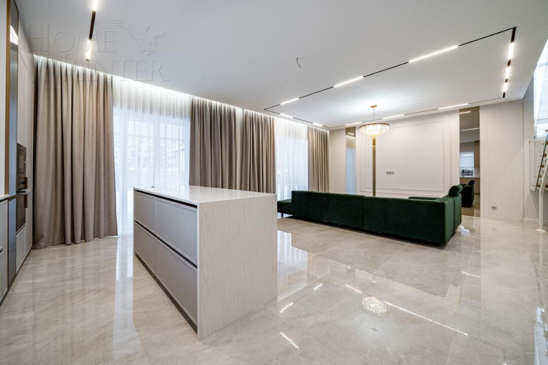 2-этажный коттедж 300 м² с отделкой