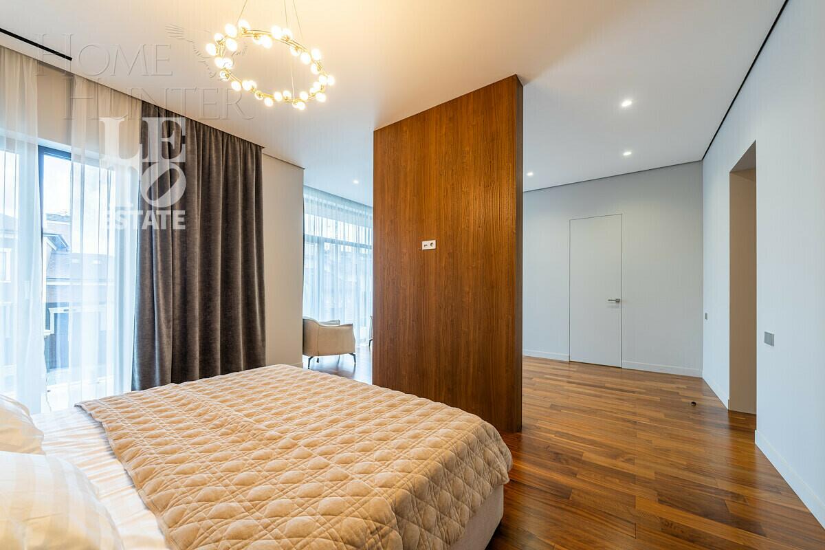 2-этажный коттедж 320 м² с отделкой