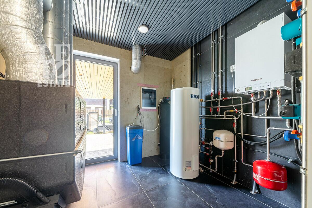 2-этажный коттедж 320 м² с отделкой
