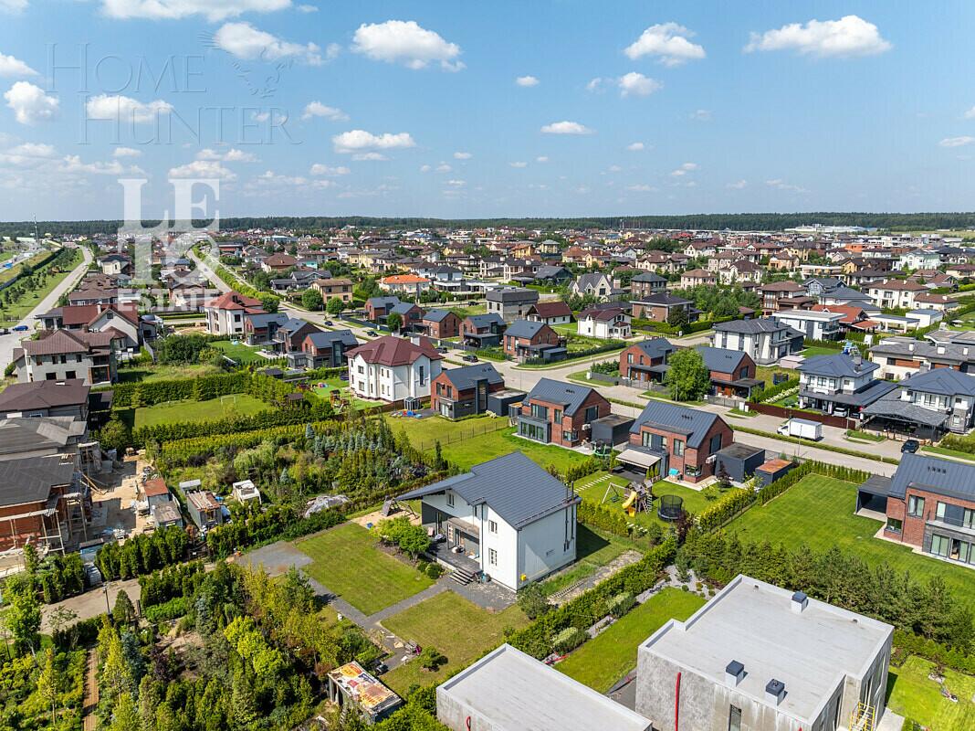 2-этажный коттедж 320 м² с отделкой