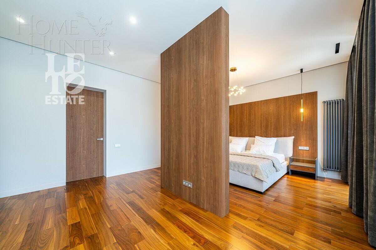 2-этажный коттедж 320 м² с отделкой