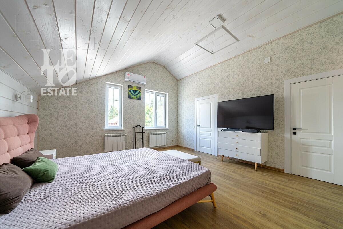 2-этажный коттедж 220 м² с отделкой