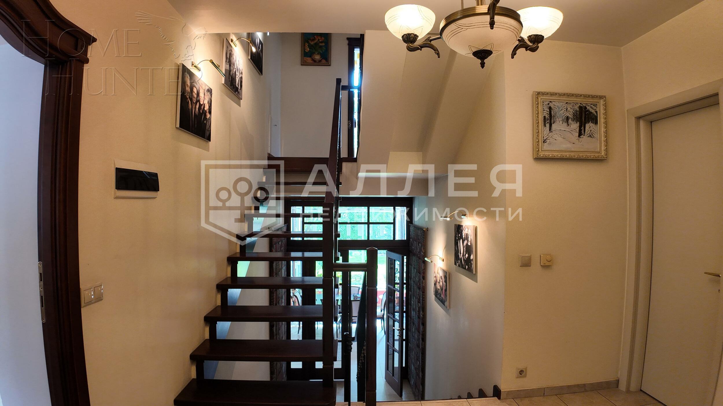 2-этажный коттедж 330 м² с отделкой