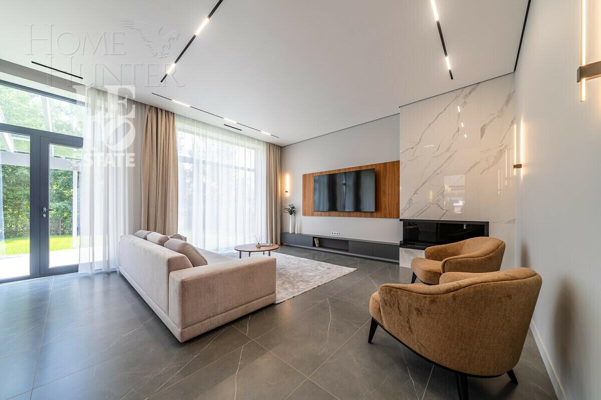 2-этажный коттедж 320 м² с отделкой