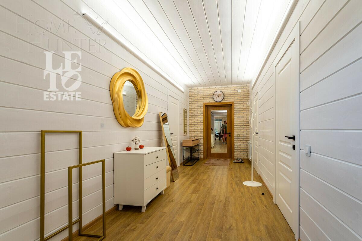 2-этажный коттедж 220 м² с отделкой