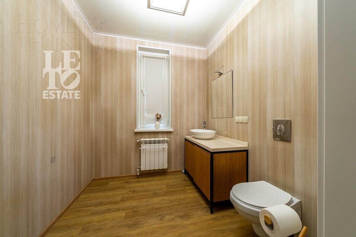 2-этажный коттедж 220 м² с отделкой