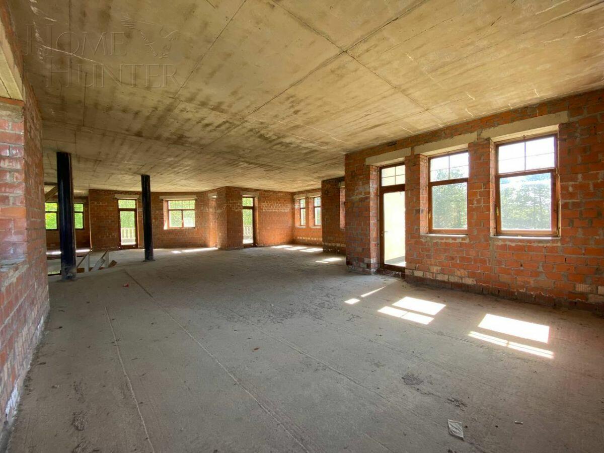 2-этажный коттедж 1 480 м² без отделки