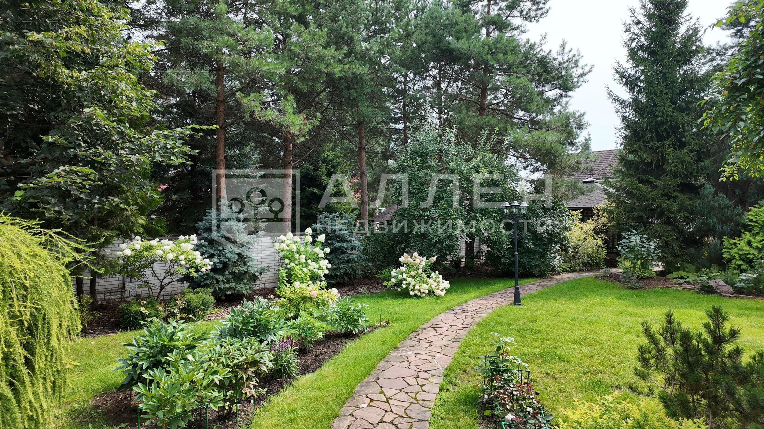 2-этажный коттедж 330 м² с отделкой