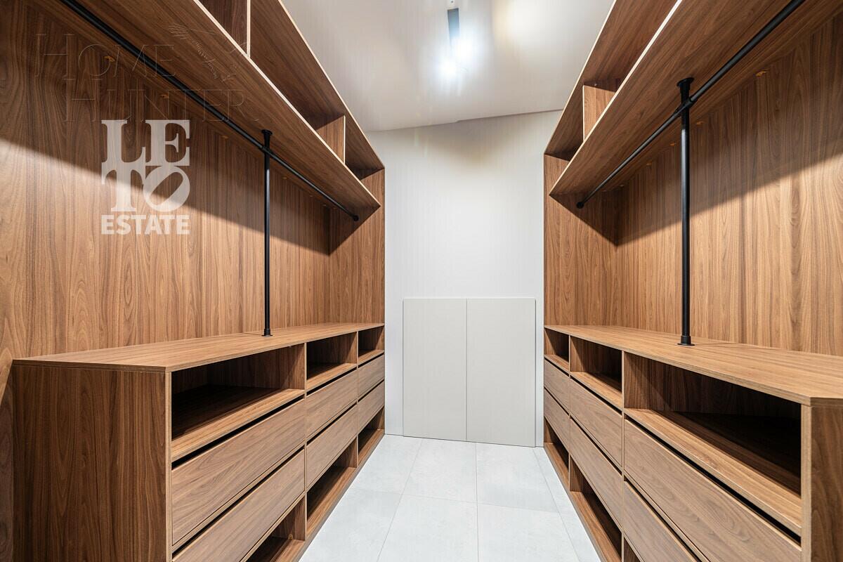 2-этажный коттедж 320 м² с отделкой