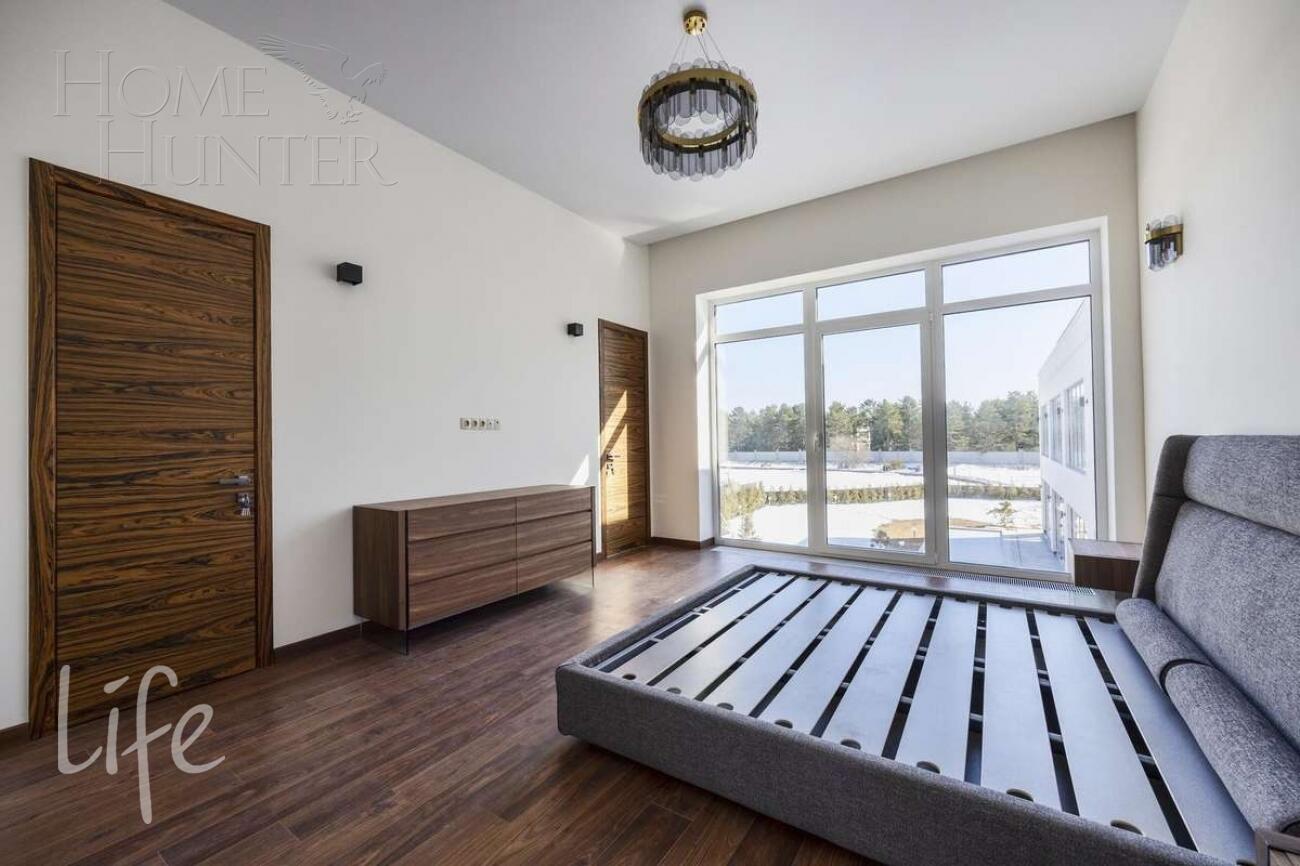2-этажный коттедж 1 500 м² с отделкой