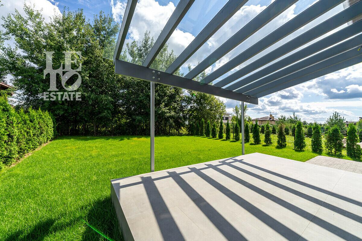 2-этажный коттедж 320 м² с отделкой
