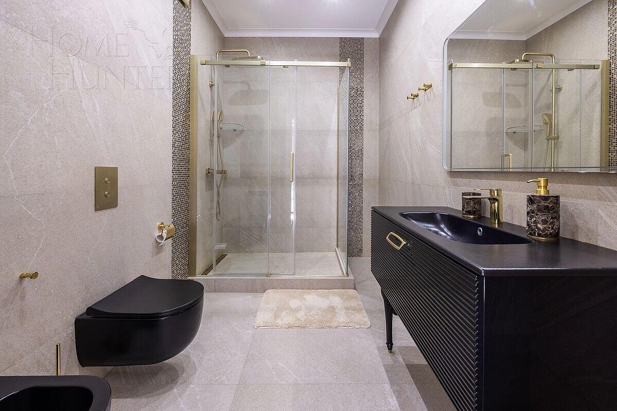2-этажный коттедж 815 м² с отделкой