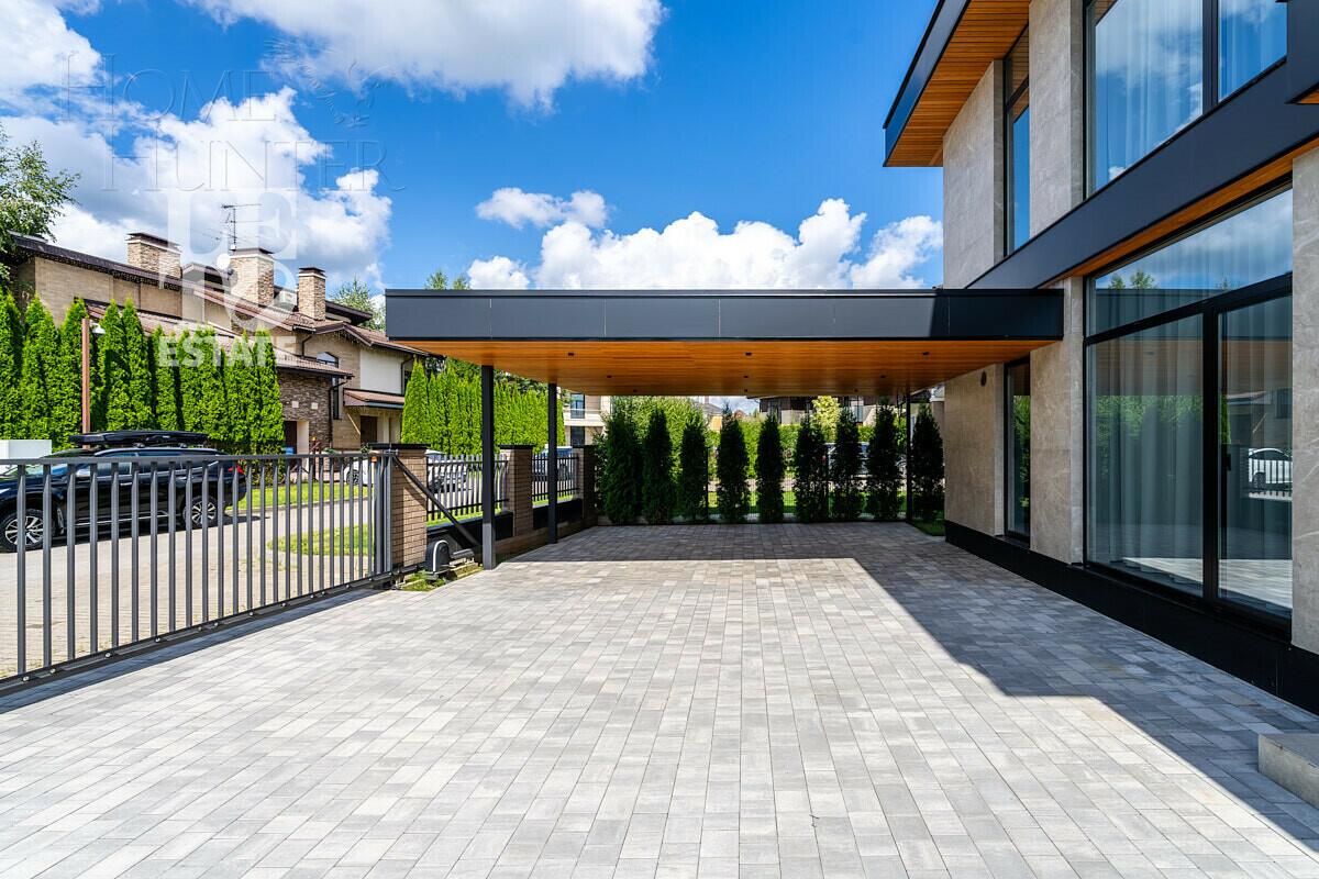 2-этажный коттедж 320 м² с отделкой