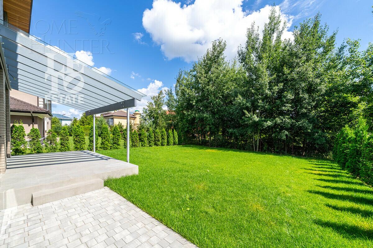 2-этажный коттедж 320 м² с отделкой