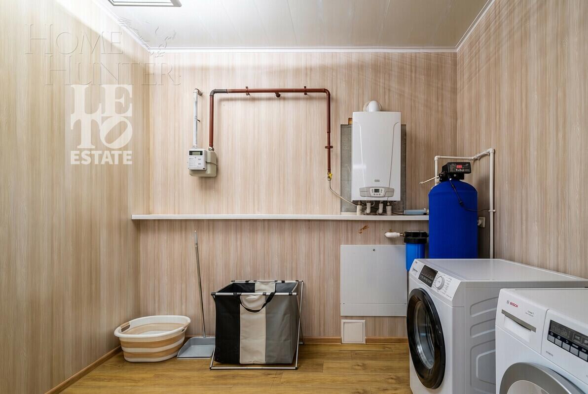 2-этажный коттедж 220 м² с отделкой