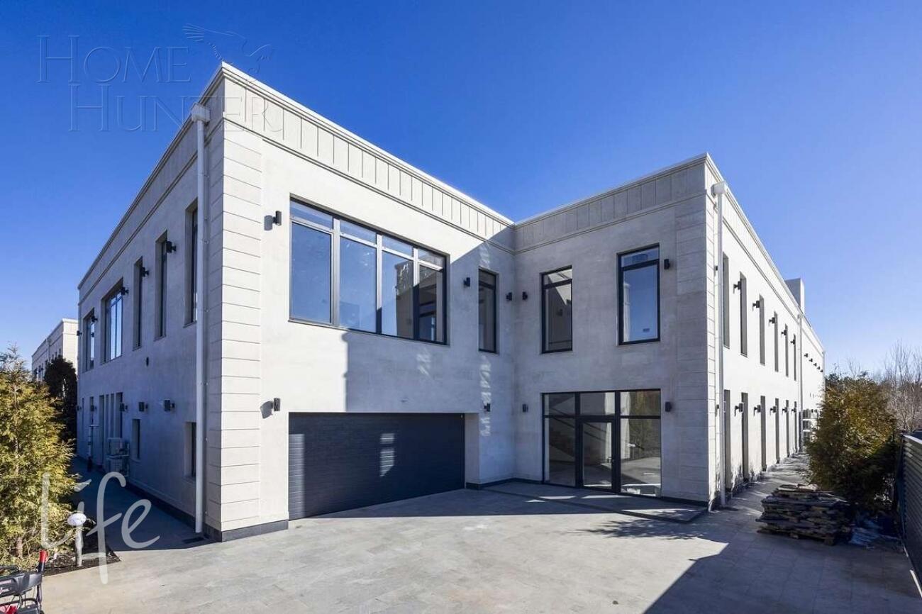 2-этажный коттедж 1 500 м² с отделкой