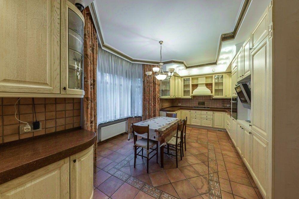 2-этажный коттедж 608 м² с отделкой