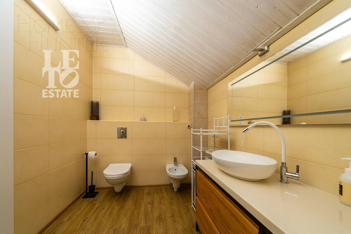 2-этажный коттедж 220 м² с отделкой