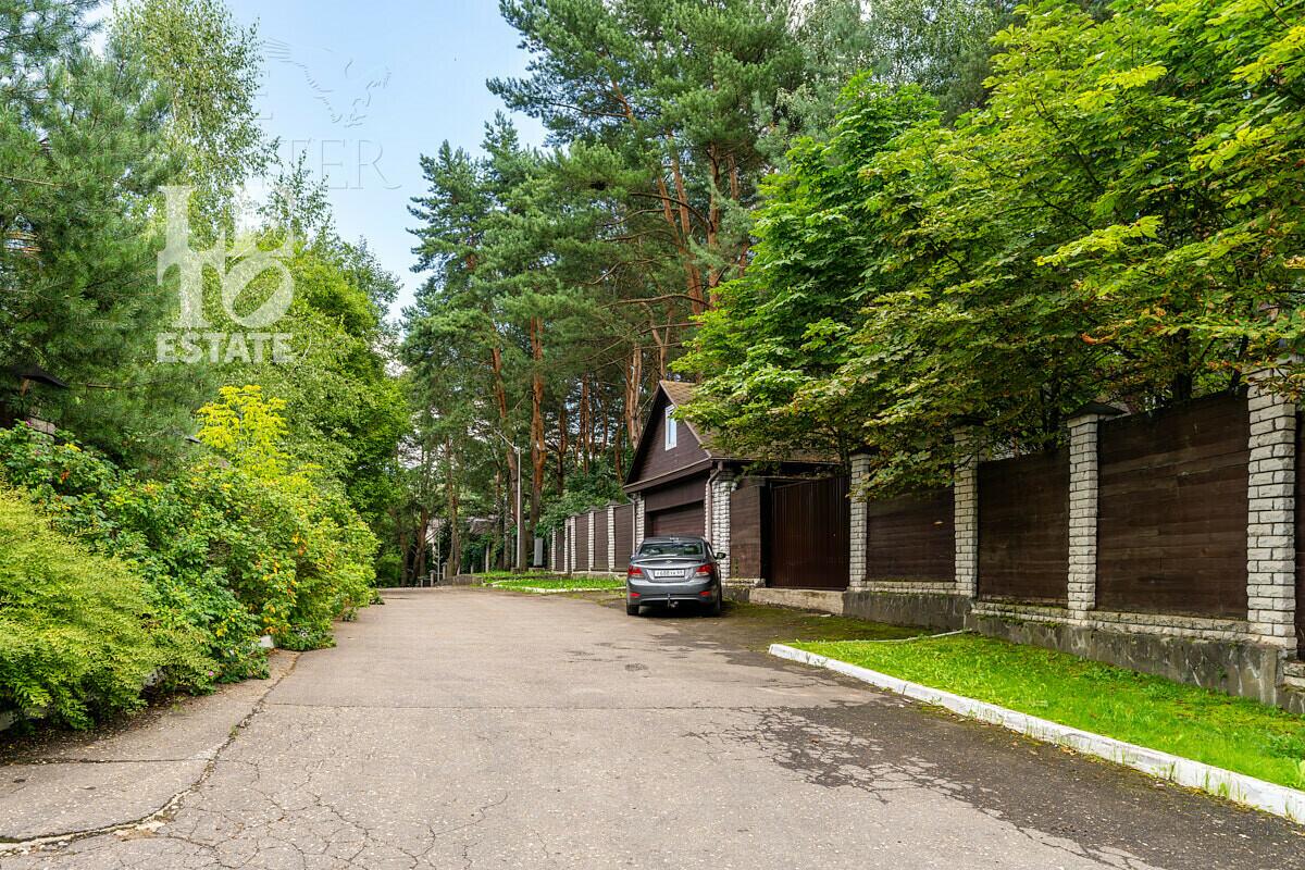 2-этажный коттедж 220 м² с отделкой