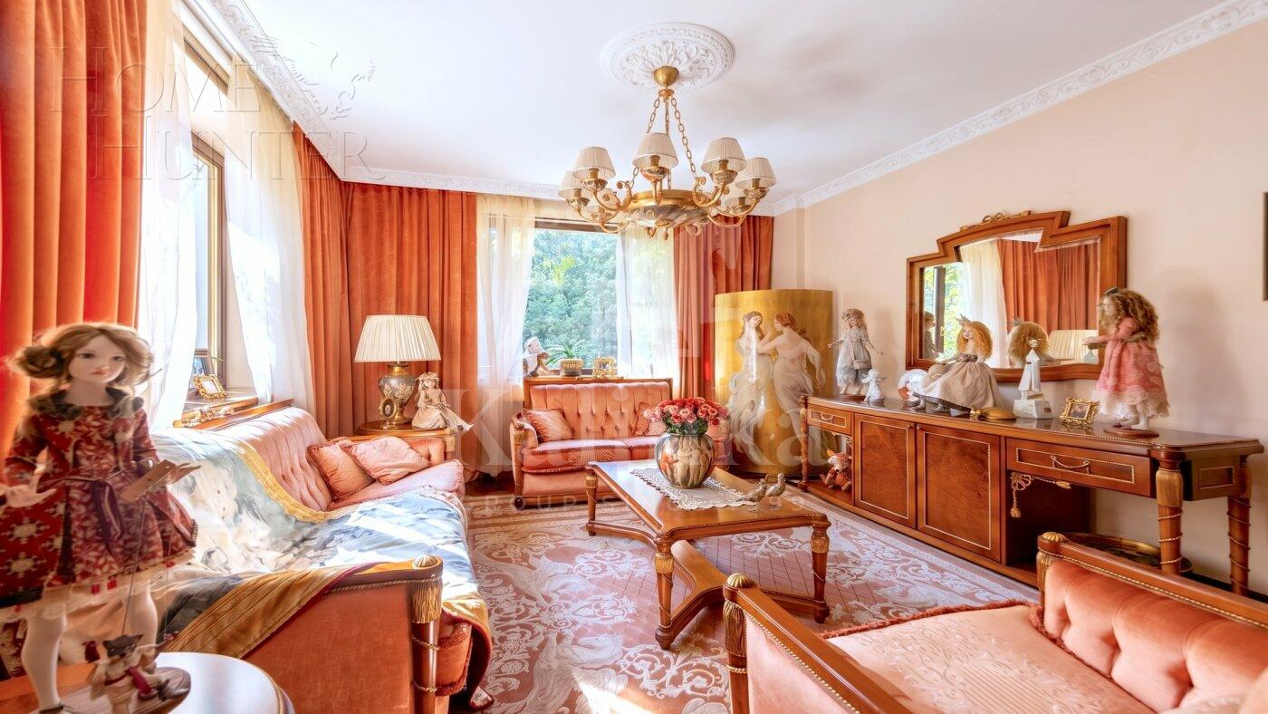 3-этажный коттедж 800 м² с отделкой