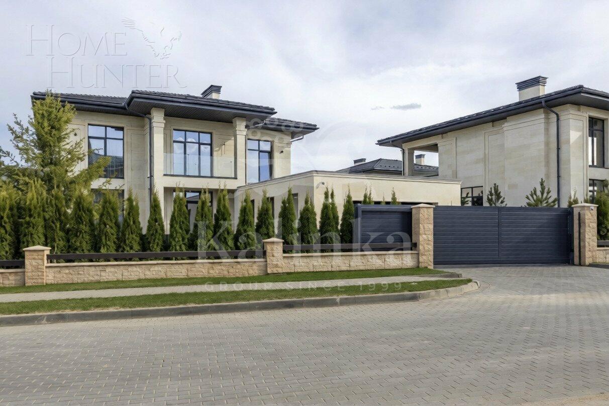 2-этажный коттедж 371 м² с отделкой
