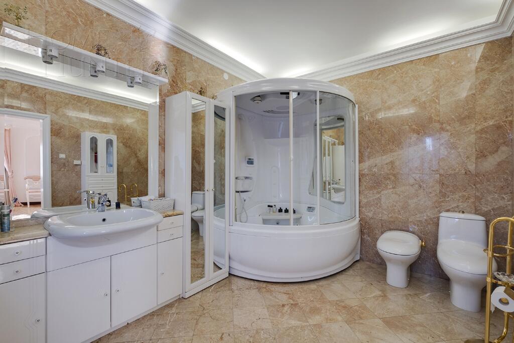 2-этажный коттедж 880 м² с отделкой
