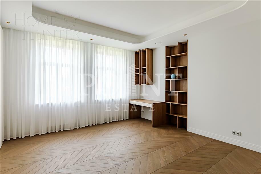 2-этажный коттедж 715 м² с отделкой
