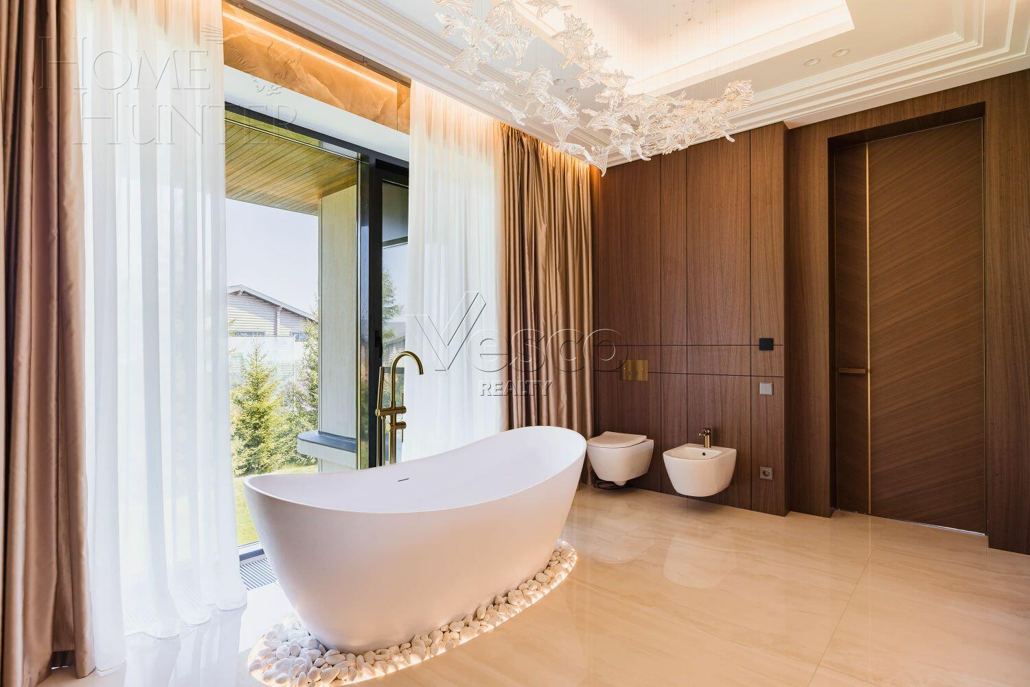 2-этажный коттедж 1 050 м² с отделкой
