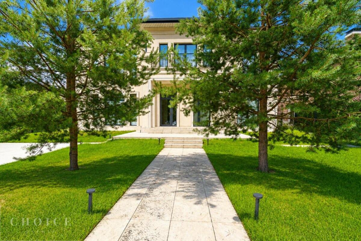 2-этажный коттедж 500 м² с отделкой