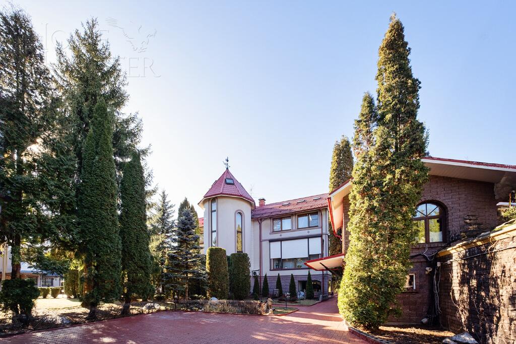 2-этажный коттедж 880 м² с отделкой