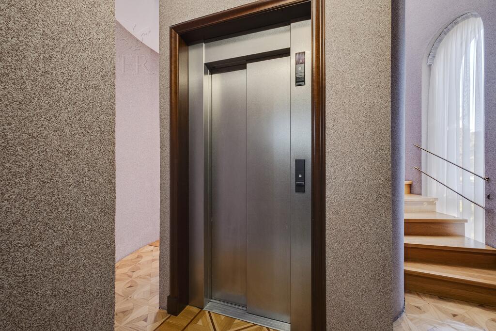 2-этажный коттедж 880 м² с отделкой