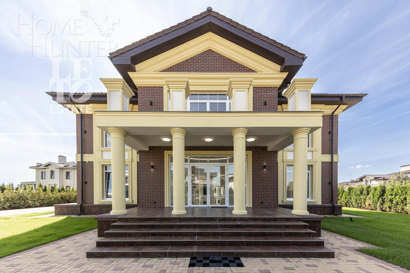 2-этажный коттедж 420 м² с отделкой