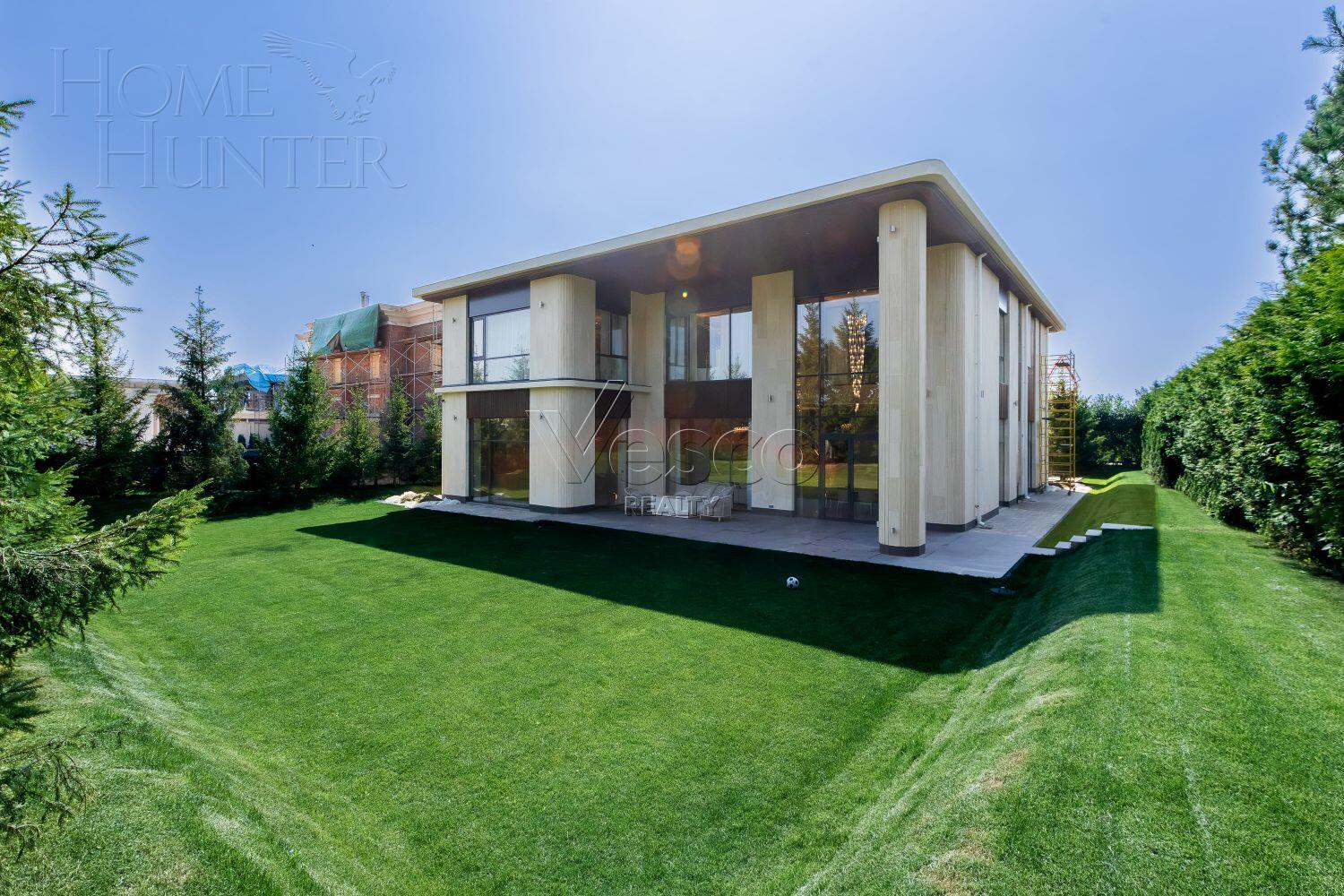 2-этажный коттедж 1 050 м² с отделкой