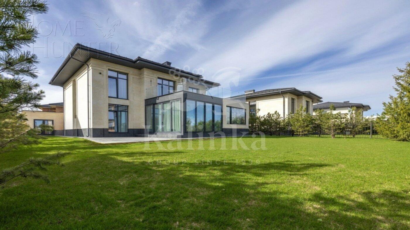 2-этажный коттедж 371 м² с отделкой