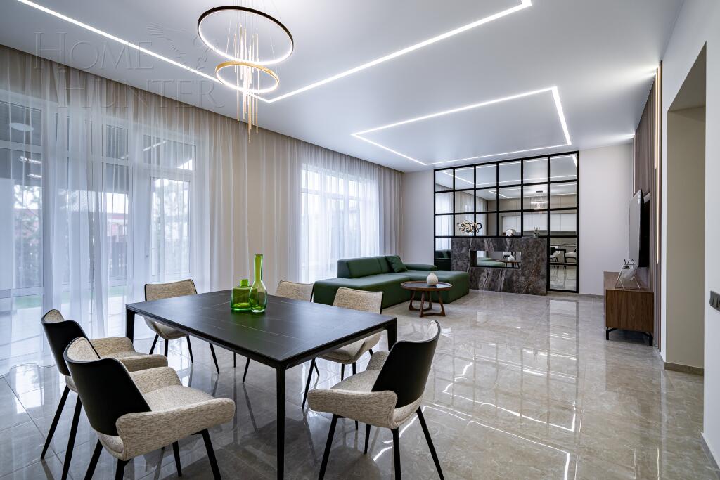 2-этажный коттедж 240 м² с отделкой