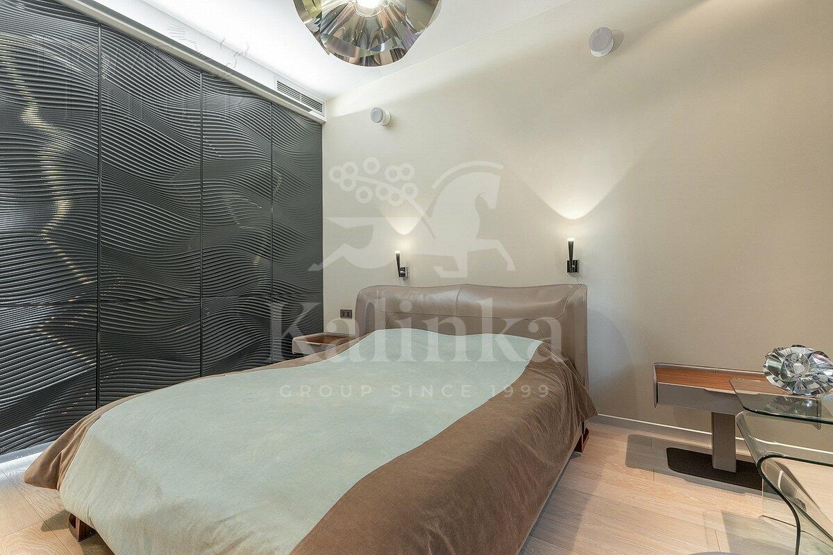 4-КОМН. КВАРТИРА С ОТДЕЛКОЙ 185.1 М² НА 2 ЭТАЖЕ