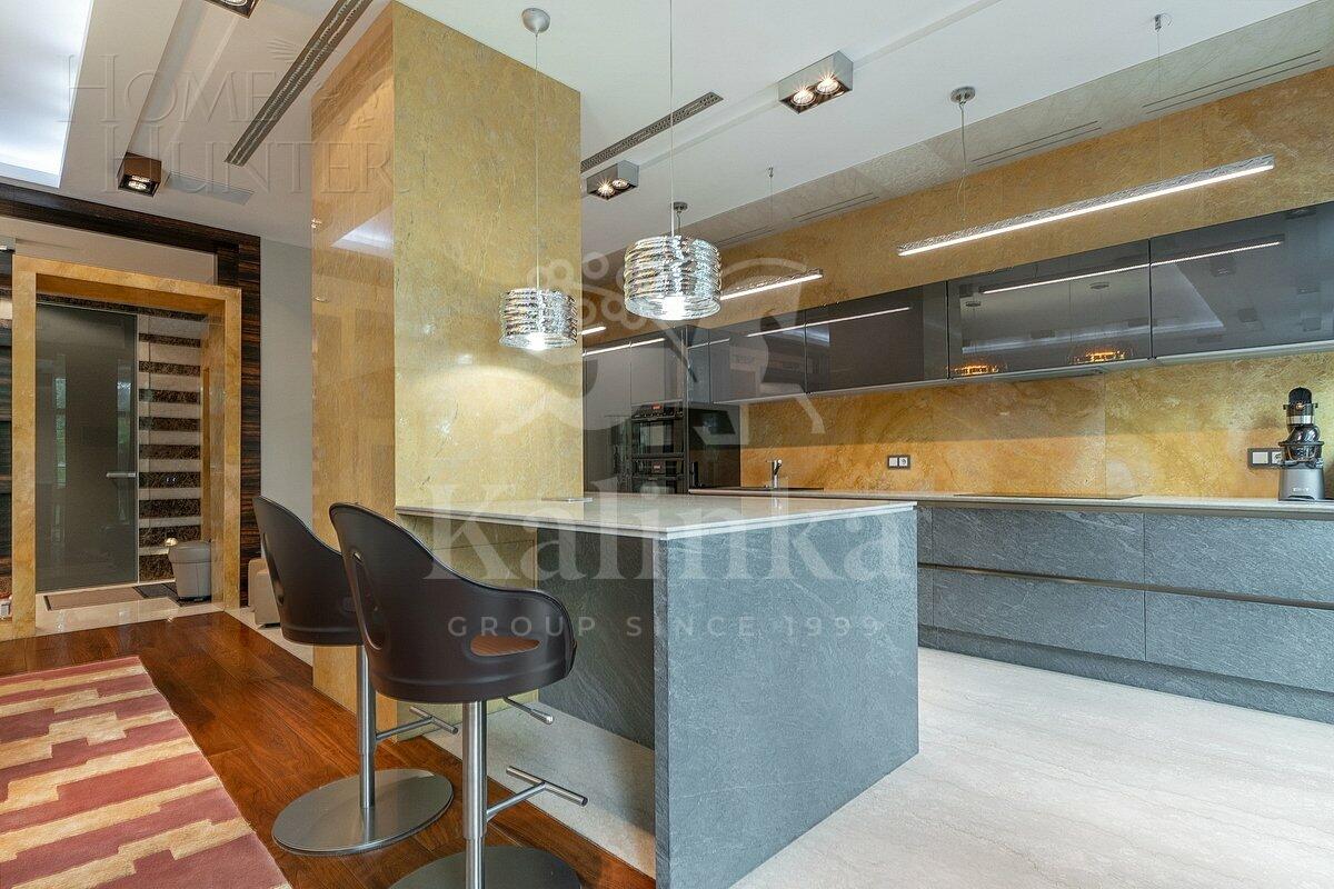 4-КОМН. КВАРТИРА С ОТДЕЛКОЙ 185.1 М² НА 2 ЭТАЖЕ